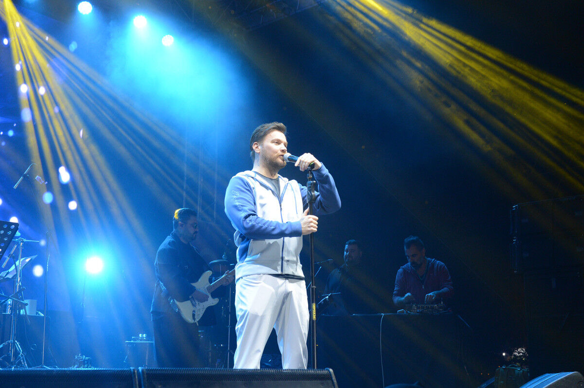 Sinan Akcil Sarkilariyla Unutulmaz Bir Gece Yasatti 115503 20241104