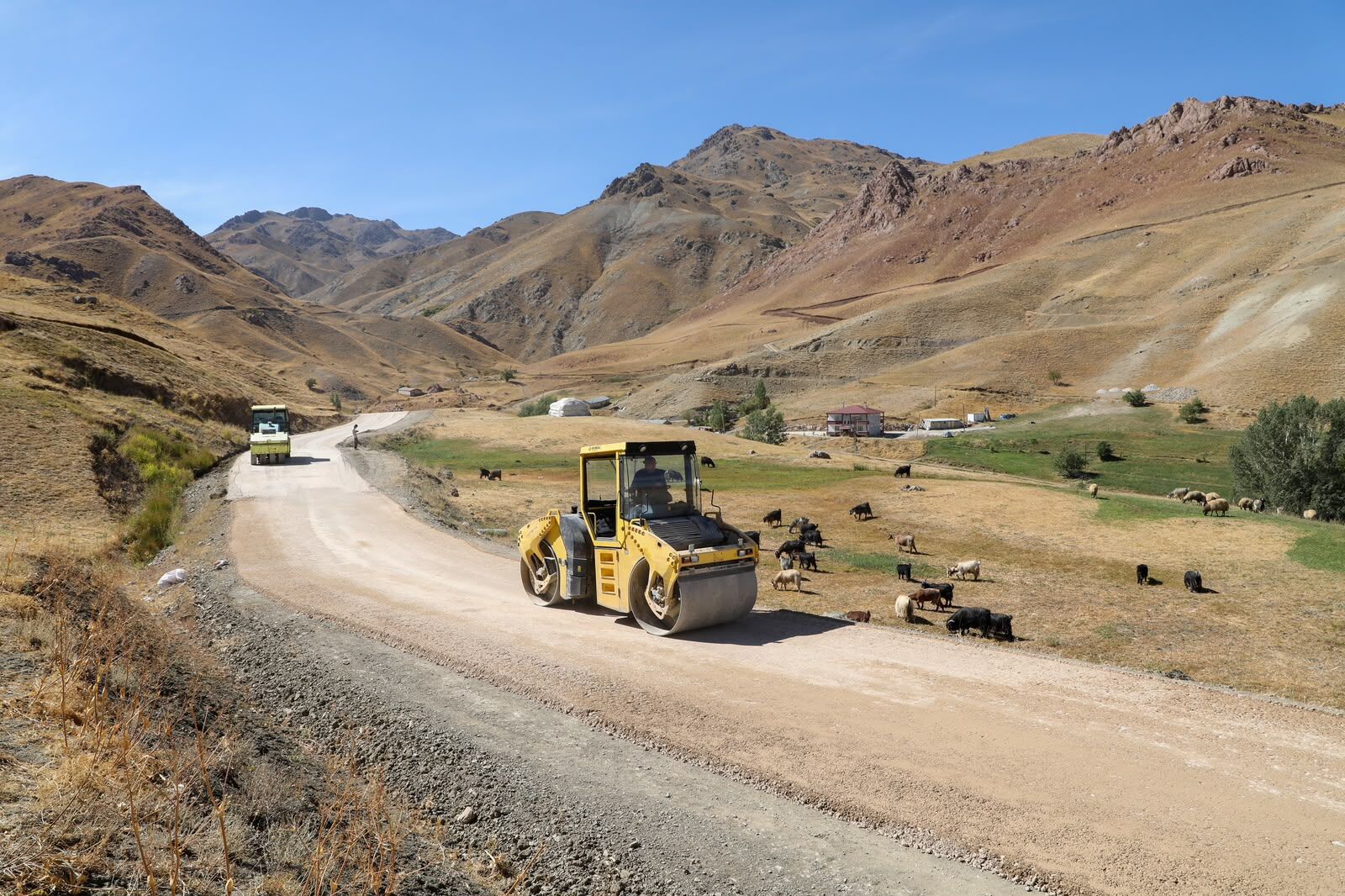 Van Çatak Yol Yapım Çalışması
