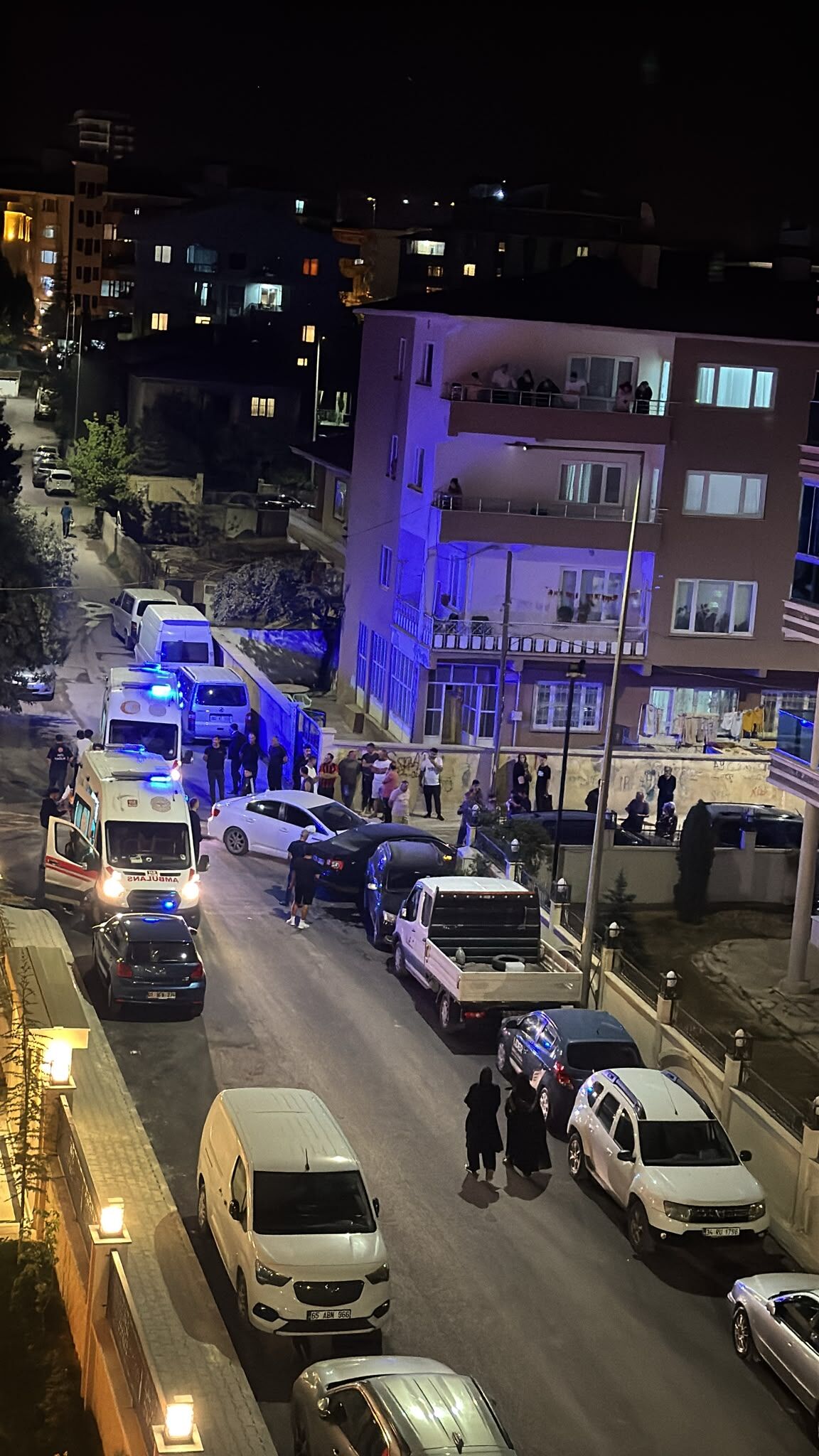 Van’da Eski Cezaevi Caddesi’nde Maddi Hasarlı Kaza (1)