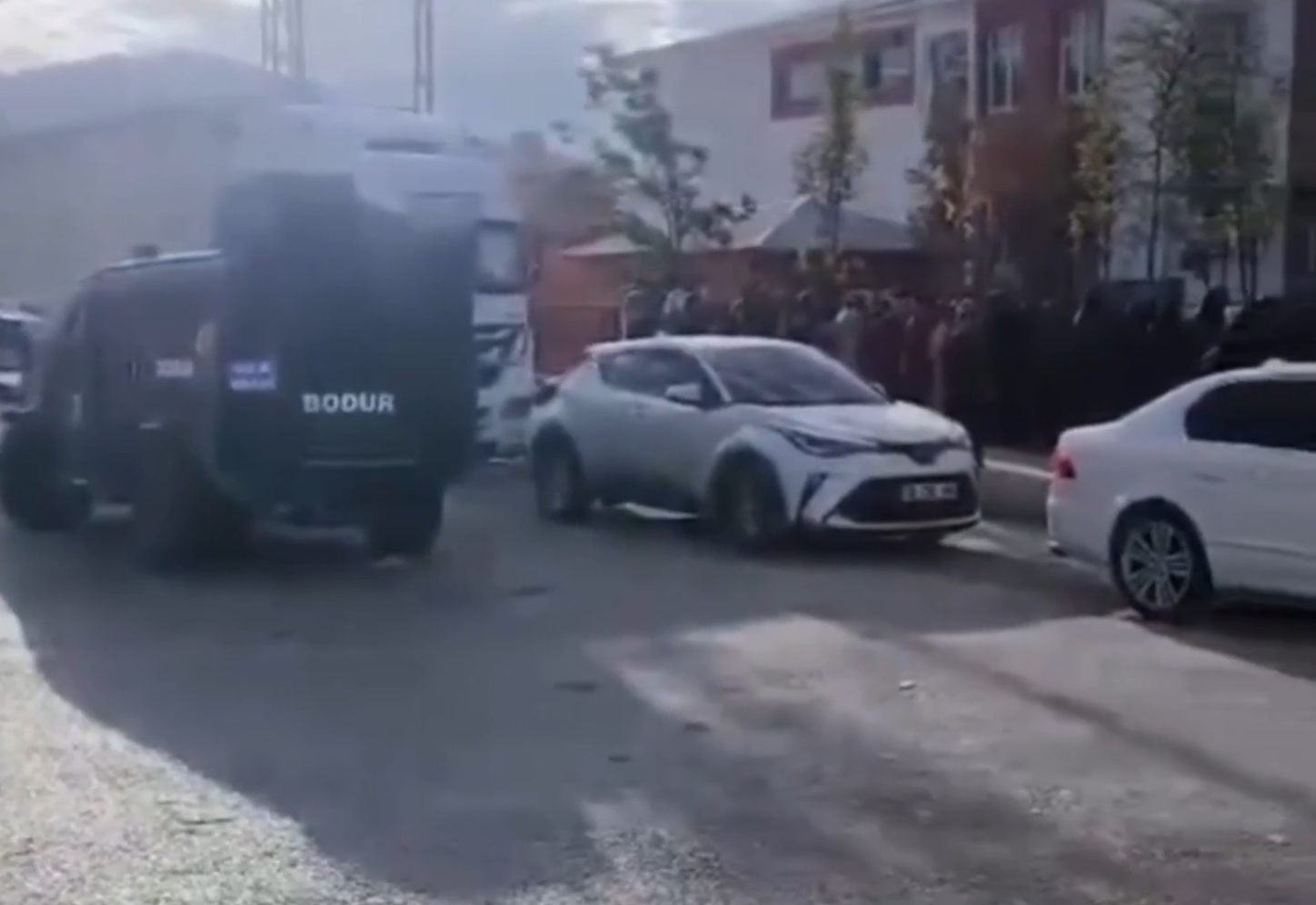 Van’da Okulda Pompalı Tüfek Paniği! Detaylar Ortaya Çıktı (1)