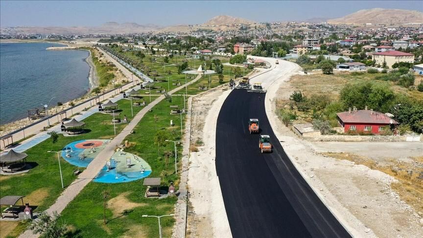 Van’da Projeler Yükseliyor, Bekleyiş Bitmiyor! (4)
