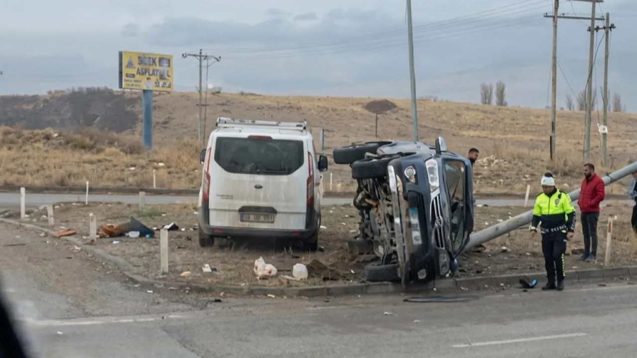 Van’da Bir Kaza Daha Yaralılar Var!-1