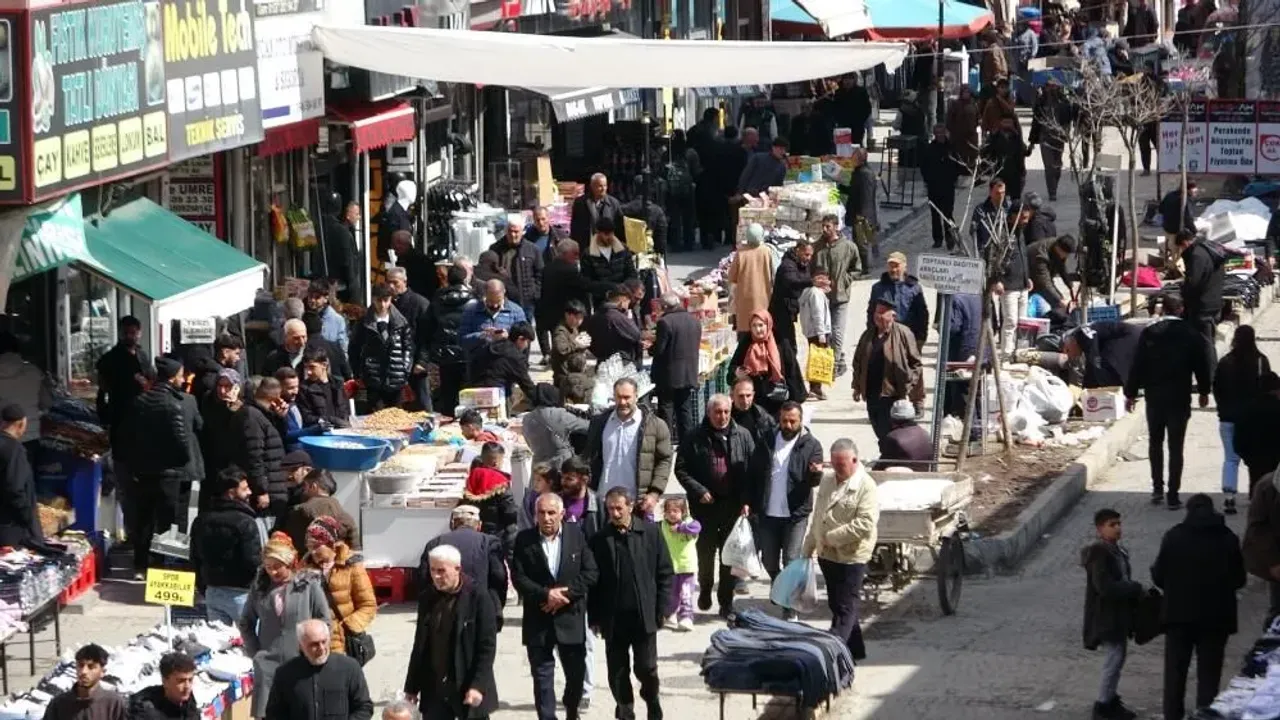 Van’da Yerel Esnaf İçin Kritik Çağrı Tercihiniz Her Şeyi Değiştirebilir! (2)