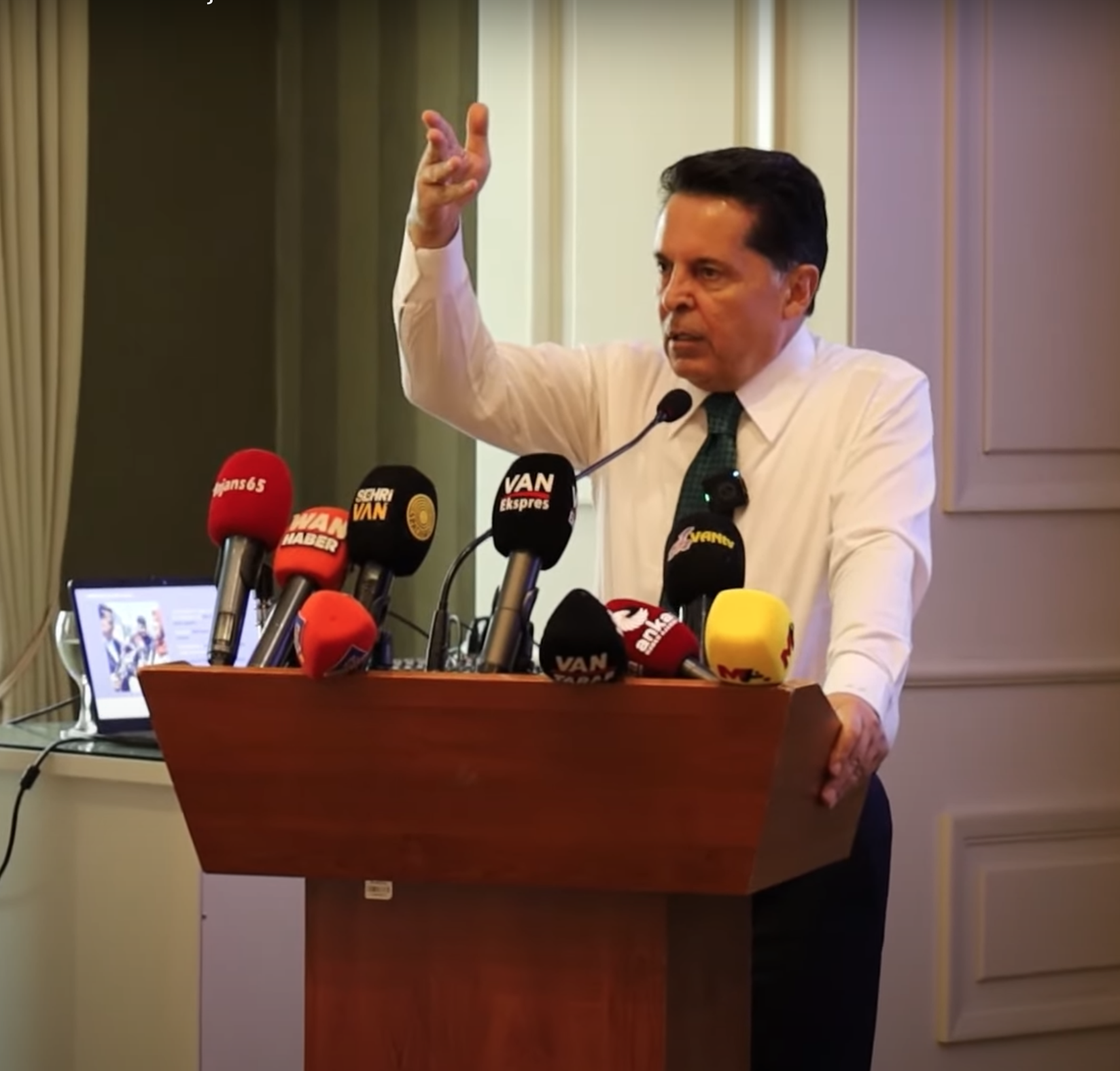 Vanlı Ahmet Özer’in Tutuklanıp Yerine Kayyum Atanmıştı! Esenyurt Belediyesi’nde Operasyon! (1)