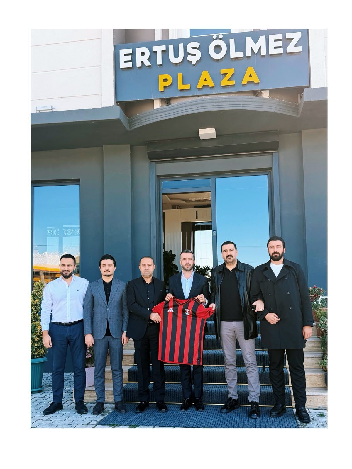 Vanspor’a Yeni Forma Sırt Sponsoru! Anlaşmanın Adresi Belli Oldu-2